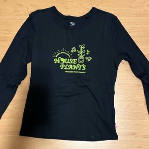 Levi’s black long sleeve graphic tee